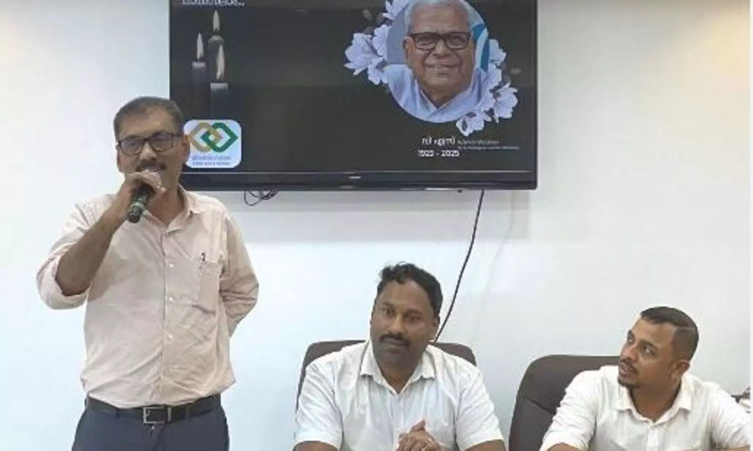 വി.​എ​സ് വി​വേ​ച​ന​ര​ഹി​ത​മാ​യി അ​വ​കാ​ശ പോ​രാ​ട്ട​ങ്ങ​ൾ ന​യി​ച്ച യോ​ദ്ധാ​വെന്ന് ജി​ദ്ദ കേ​ര​ള പൗ​രാ​വ​ലി