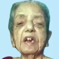 സ​രോ​ജി​നി അ​മ്മ