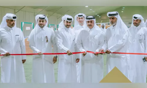 സൂ​ഖ് വാ​ഖി​ഫി​ൽ ഇ​നി ഈ​ത്ത​പ്പ​ഴ മാ​ധു​ര്യം