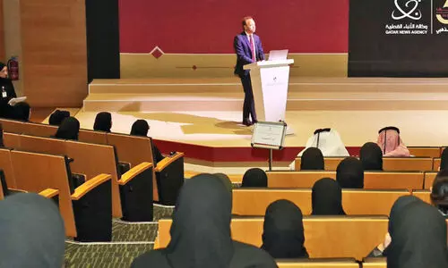 വി​ദ്യാ​ർ​ഥി​ക​ൾ​ക്ക് ഓ​റി​യ​ന്റേ​ഷ​ൻ സെ​ഷ​നു​മാ​യി   വി​ദ്യാ​ഭ്യാ​സ ഉ​ന്ന​ത വി​ദ്യാ​ഭ്യാ​സ മ​ന്ത്രാ​ല​യം