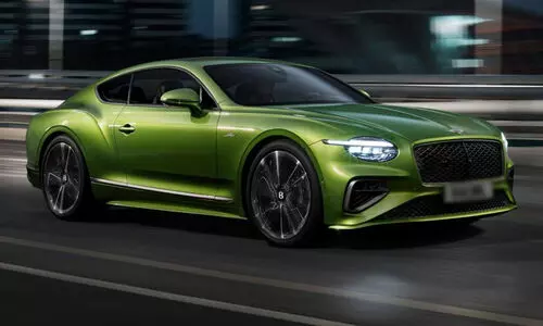 അൽപം കൂടി കാത്തിരിക്കൂ.... ആഡംബര കാറുകൾ വാങ്ങാൻ ഇതാണ് നല്ല സമയം അൽപം കൂടി കാത്തിരിക്കൂ.... ആഡംബര കാറുകൾ വാങ്ങാൻ ഇതാണ് നല്ല സമയം