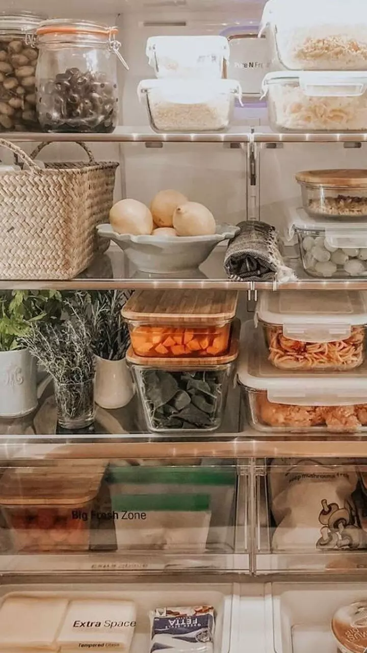 ബാക്കിവരുന്ന ഭക്ഷണം ഫ്രിഡ്ജിൽ സൂക്ഷിച്ച് കഴിക്കുന്നവരാണോ? എങ്കിൽ ഇക്കാര്യം ശ്രദ്ധിക്കണം