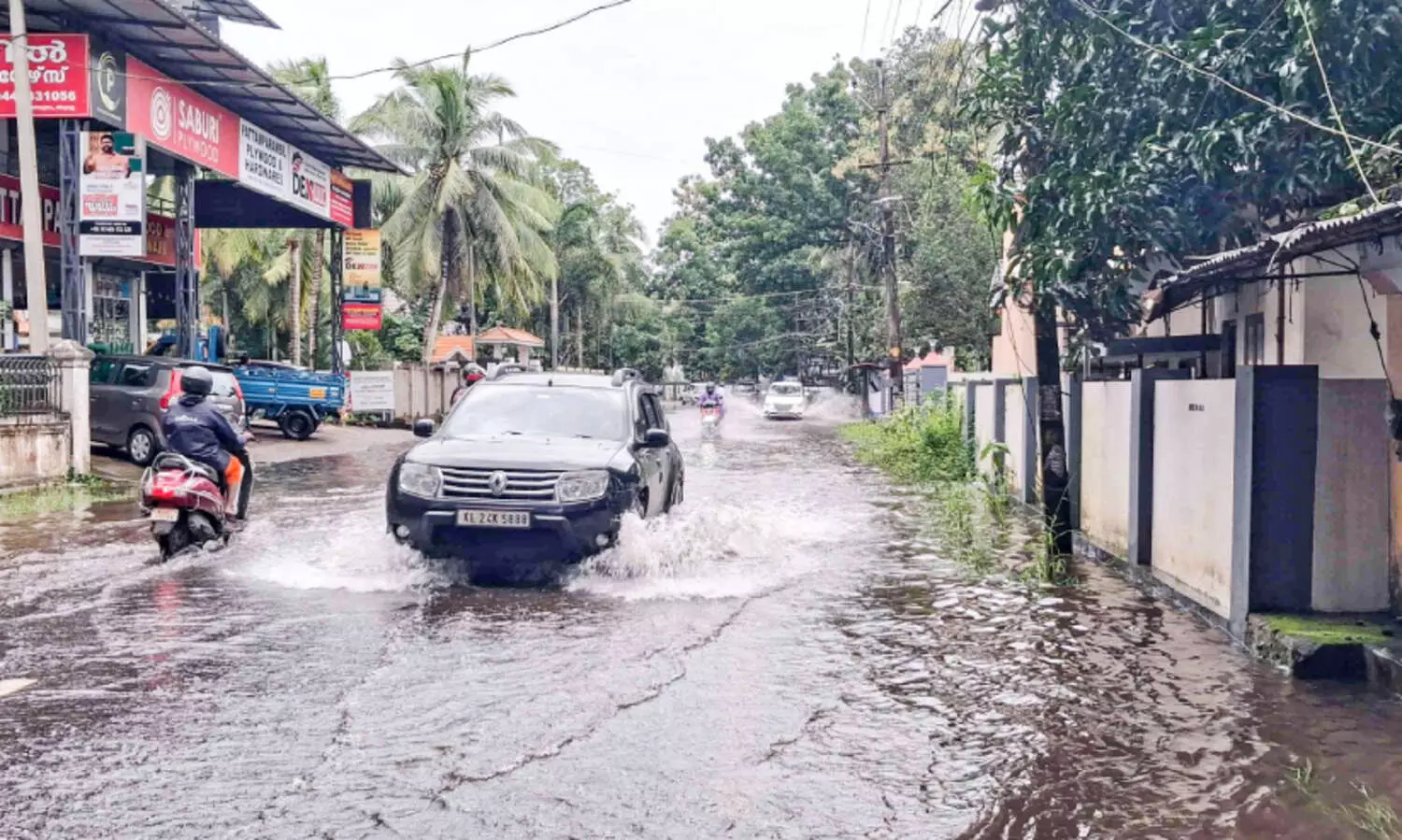കനത്ത മഴ; ജില്ലയിൽ 99.17 ല​ക്ഷ​ത്തി​ന്‍റെ കൃ​ഷി നാ​ശം, കെ.​എ​സ്.​ഇ.​ബി​ക്ക് 41.46 ല​ക്ഷ​ത്തി​ന്‍റെ ന​ഷ്​​ടം