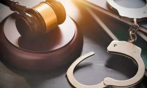 മ​യ​ക്കു​മ​രു​ന്ന്​ കേ​സ്; ര​ണ്ട്​ അ​റ​ബ്​ പൗ​ര​ന്മാ​ർക്ക് ജീ​വ​പ​ര്യ​ന്തം ത​ട​വ്​