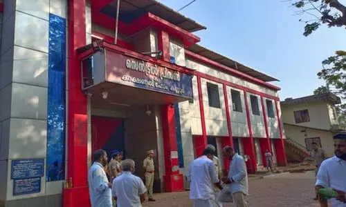 കണ്ണൂർ സെൻട്രൽ ജയിലിൽ താങ്ങാവുന്നതിലേറെ തടവുകാർ കണ്ണൂർ സെൻട്രൽ ജയിലിൽ താങ്ങാവുന്നതിലേറെ തടവുകാർ