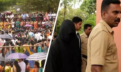 ധർമസ്ഥലയിലെ കൂട്ടക്കൊല; പരാതിക്കാരൻ നേരിട്ടെത്തി മൊഴിനൽകി, എസ്.ഐ.ടി ഉദ്യോഗസ്ഥർ കേസ് ഫയലുകൾ ഏറ്റെടുത്തു