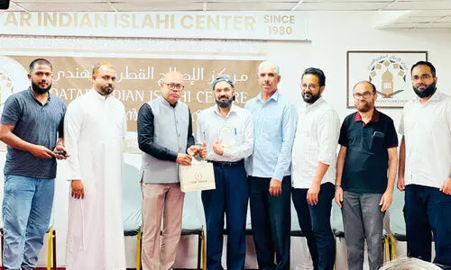 അ​ബ്ദു​ൽ ല​ത്തീ​ഫ് മ​ദ​നി​ക്ക് ഇ​സ്‌​ലാ​ഹി സെ​ന്റ​ർ യാ​ത്ര​യ​യ​പ്പ് ന​ൽ​കി