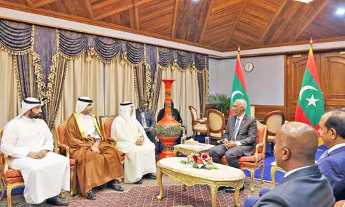 മാ​ല​ദ്വീ​പ് പ്ര​സി​ഡ​ന്റ് കെ.​എ​ഫ്.​എ.​ഇ.​ഡി ആ​ക്ടിങ് ഡ​യ​റ​ക്ട​റും കൂ​ടി​ക്കാ​ഴ്ച ന​ട​ത്തി