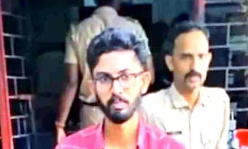 വനിത ഡോക്ടറെ വായിൽ തുണി തിരുകിയശേഷം പീഡിപ്പിക്കാൻ ശ്രമിച്ച യുവാവ് അറസ്റ്റിൽ വനിത ഡോക്ടറെ വായിൽ തുണി തിരുകിയശേഷം പീഡിപ്പിക്കാൻ ശ്രമിച്ച യുവാവ് അറസ്റ്റിൽ