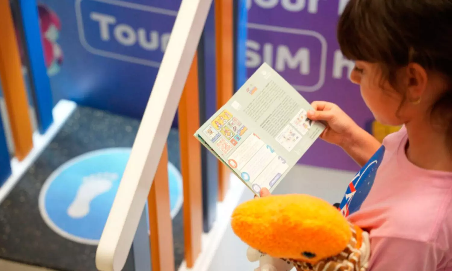 ദു​ബൈ വി​മാ​ന​ത്താ​വ​ള​ത്തി​ൽ യാ​ത്ര​ക്കാ​ർ​ക്ക് ‘സു​വ​നീ​ർ പാ​സ്‌​പോ​ർ​ട്ടു’​ക​ൾ