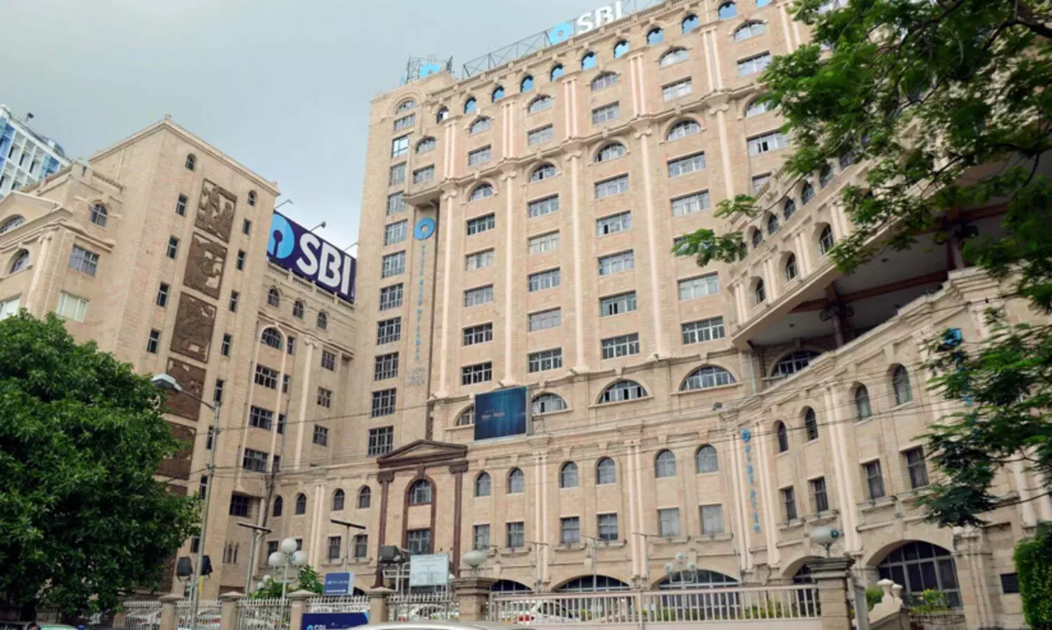 ഇന്ത്യൻ ബാങ്കുകളിൽ അവകാശികളില്ലാത്ത നിക്ഷേപങ്ങൾ 67,000 കോടി രൂപ; എസ്.ബി.ഐയിൽ മാത്രം 19,239 കോടി