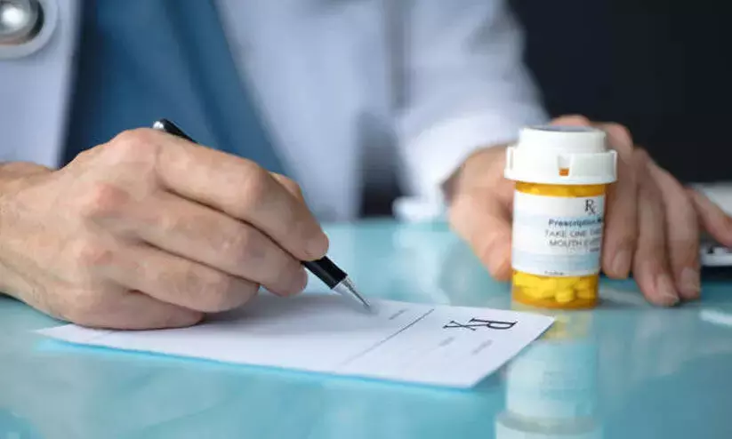 മ​രു​ന്ന് കു​റി​പ്പ​ടി​ക​ളി​ൽ ജ​ന​റി​ക് നാ​മം മാ​ത്രം മ​തി​യെ​ന്ന് ക​ല​ക്ട​ർ