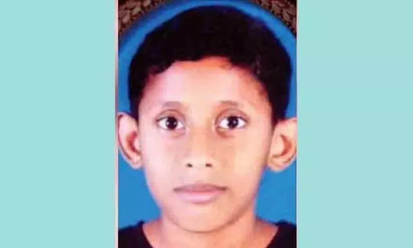 സഹോദരിയോടൊപ്പം കളിക്കുന്നതിനിടെ കഴുത്തിൽ തോർത്ത് കുരുങ്ങി 14കാരൻ മരിച്ചു
