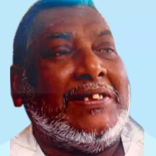 അ​ബ്ദു​ൽ ഖാ​ദ​ർ