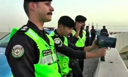 ​റോ​ഡി​ൽ അ​മി​ത​വേ​ഗ​ം വേ​ണ്ട; പൂ​ട്ടാ​ൻ മൊ​ബൈ​ൽ റ​ഡാ​ർ യൂ​നി​റ്റു​ക​ളു​ണ്ട്