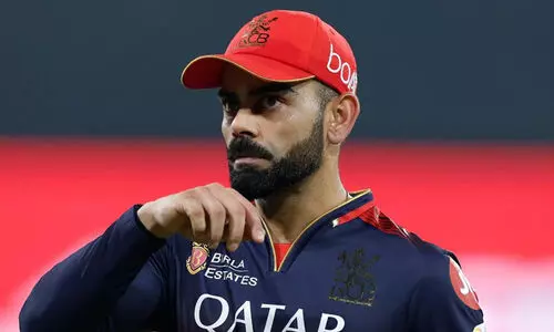 ‘കോഹ്ലിയെ മാറ്റുന്നത് ആർ.സി.ബി ചർച്ച ചെയ്തു’; ഞെട്ടിക്കുന്ന വെളിപ്പെടുത്തലുമായി മുൻസഹതാരം