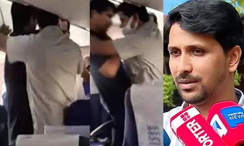 മുഖ്യമന്ത്രിയെ വിമാനത്തില്‍​ അക്രമിക്കാൻ ശ്രമിച്ചെന്ന കേസ്​: പ്രതിക്കെതിരായ അച്ചടക്കനടപടിക്ക്​ സ്​റ്റേ