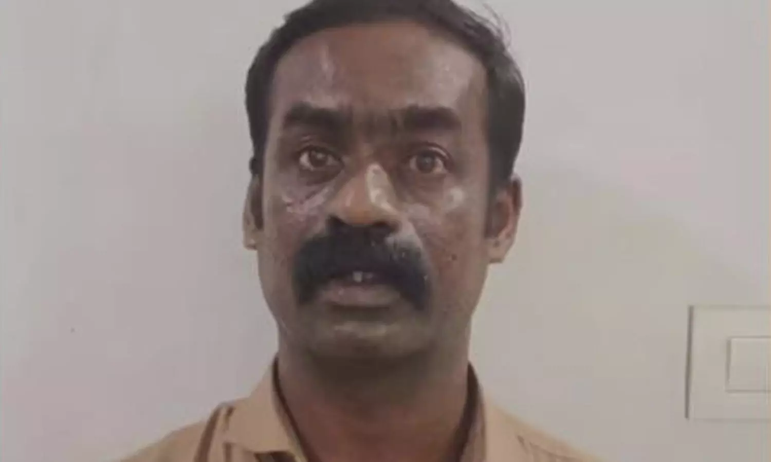 ബ​സി​ൽ യു​വ​തി​ക്ക് നേ​രെ ന​ഗ്ന​താ പ്ര​ദ​ർ​ശ​നം: പ്ര​തി പി​ടി​യി​ൽ