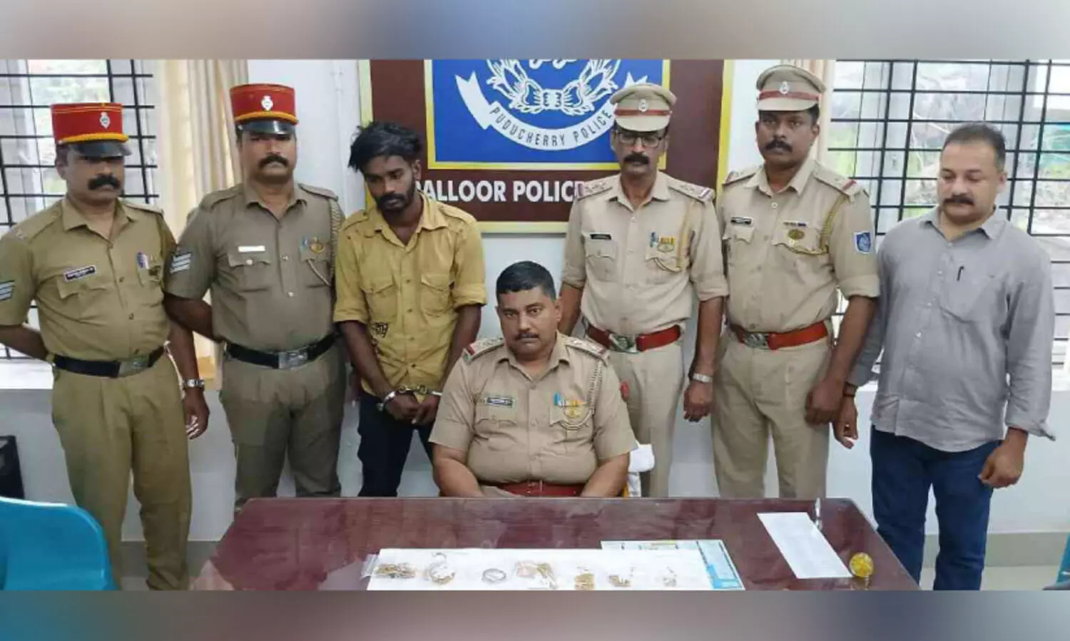 പ​ന്ത​ക്ക​ലി​ൽ മോ​ഷ​ണം; ഹോംന​ഴ്സി​ന്‍റെ ഭ​ർ​തൃസ​ഹോ​ദ​ര​ൻ അ​റ​സ്റ്റി​ൽ