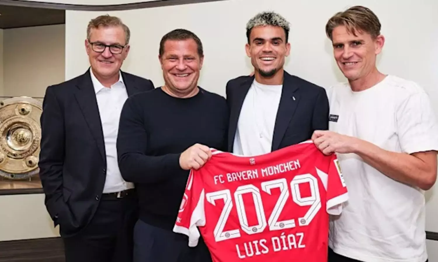 ആൻഫീൽഡിനോട് വിടപറഞ്ഞ് ലൂയിസ് ഡയസ്; ഇനി ബയേണിനൊപ്പം, നാലു വർഷത്തെ കരാർ ഒപ്പിട്ടു