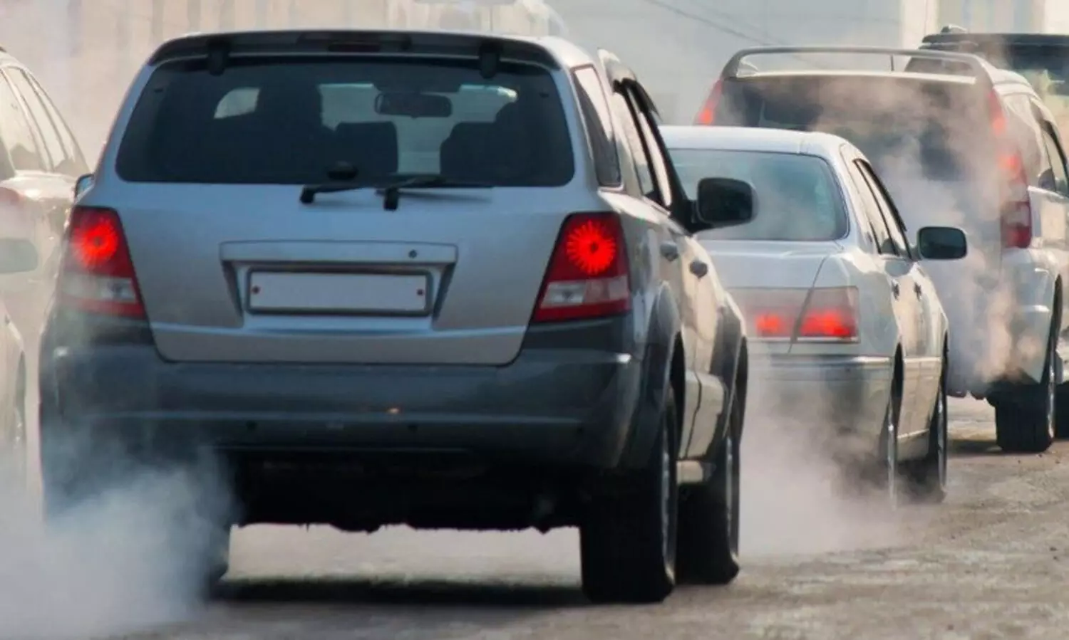 പെട്രോൾ-ഡീസൽ വാഹനങ്ങളുടെ പുകയിലെ മാലിന്യം കൂടുതലായി ഏറ്റാൽ മറവിരോഗം നിങ്ങളെത്തേടി വന്നേക്കാം