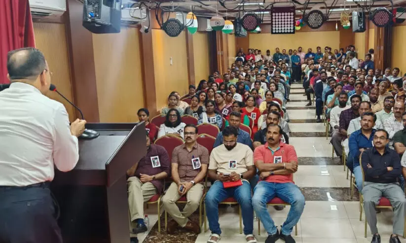 വി.​എ​സ് അ​നു​ശോ​ച​ന​യോ​ഗം സം​ഘ​ടി​പ്പി​ച്ചു