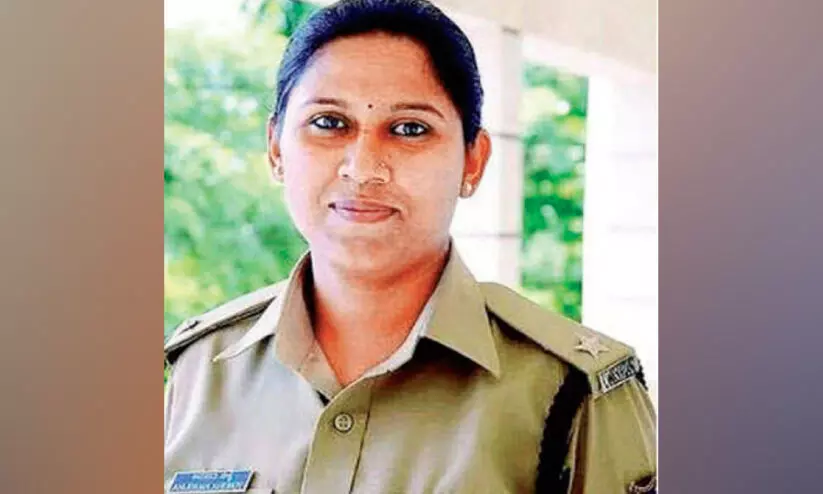 ധ​ർ​മ​സ്ഥ​ല​ കേസ്; എ​സ്.​ഐ.​ടി ത​ല​വ​ൻ മൊ​ഹ​ന്തി​യെ മാ​റ്റി രാ​മ​ച​ന്ദ്ര റാ​വു​വി​നെ നി​യ​മി​ക്ക​ണം