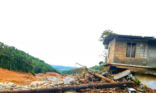 ഉരുൾദുരന്തത്തിന് ഒരാണ്ട്: എന്നിട്ടും പഠിച്ചോ നമ്മൾ...? ഉരുൾദുരന്തത്തിന് ഒരാണ്ട്: എന്നിട്ടും പഠിച്ചോ നമ്മൾ...?