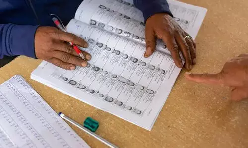 തദ്ദേശ തെരഞ്ഞെടുപ്പ് വോട്ടർപട്ടിക പരാതികൾ വ്യാപകം തദ്ദേശ തെരഞ്ഞെടുപ്പ് വോട്ടർപട്ടിക പരാതികൾ വ്യാപകം