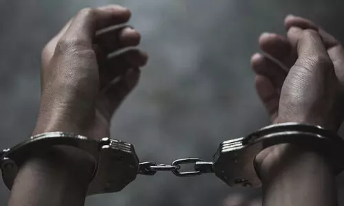 യുവാവിനെ ആക്രമിച്ച് പണവും വാഹനവും കവർന്ന പ്രതികൾ അറസ്റ്റിൽ