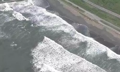 ഭൂകമ്പം; റഷ്യൻ, ജപ്പാൻ തീരങ്ങളിൽ ആഞ്ഞടിച്ച് സൂനാമിത്തിരകൾ; ഭൂകമ്പത്തിന്‍റെ ദൃശ്യങ്ങൾ സാമൂഹ്യമാധ്യമങ്ങളിൽ