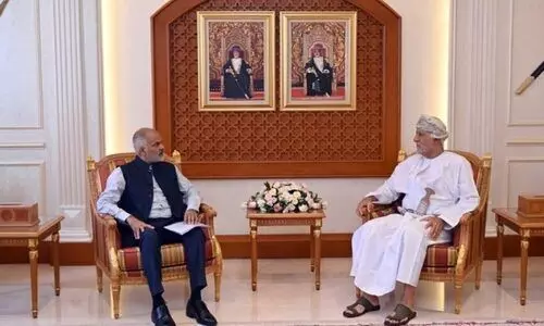 ഒമാൻ ഉപപ്രധാനമന്ത്രിയുമായി ഇന്ത്യൻ സ്ഥാനപതി കൂടിക്കാഴ്ച നടത്തി