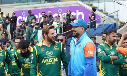 കളിക്കാനാകില്ലെന്ന് വീണ്ടും ഇന്ത്യൻ താരങ്ങൾ, സെമിയിൽനിന്ന് പിന്മാറി; പാകിസ്താൻ ലെജൻഡ്സ് ക്രിക്കറ്റ് ചാമ്പ്യൻഷിപ്പ് ഫൈനലിൽ