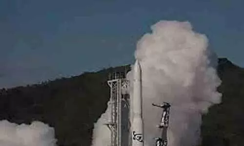 ആസ്ട്രേലിയൻ റോക്കറ്റ്  വിക്ഷേപിച്ച് മിനിറ്റുകൾക്കകം തകർന്നു വീണു