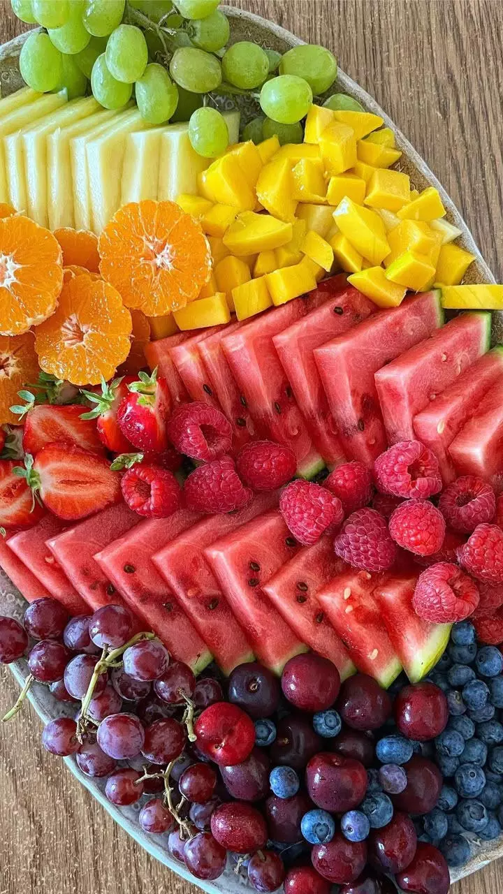 ഈ പഴങ്ങൾ കഴിക്കൂ... ബെല്ലി ഫാറ്റ് കുറക്കാം