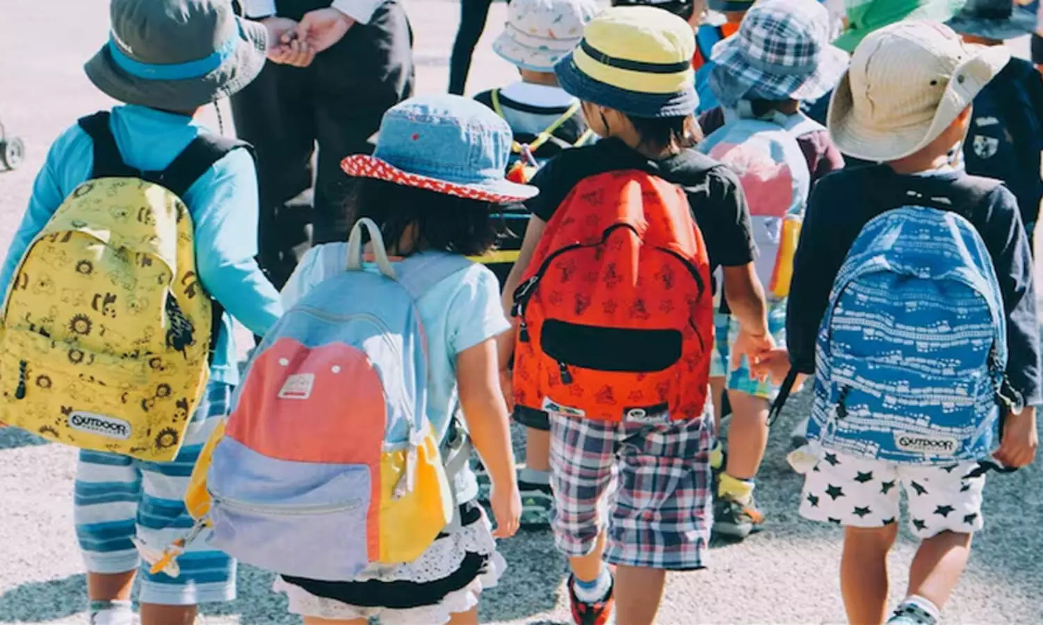 സ്മാർട്ഫോണുകളും നിർമിത ബുദ്ധിയും ഏറ്റവും അധികം സ്വാധീനിച്ച തലമുറ; മൂല്യബോധമില്ലാത്തവരായി മാറുമോ ആൽഫ ജനറേഷൻ?