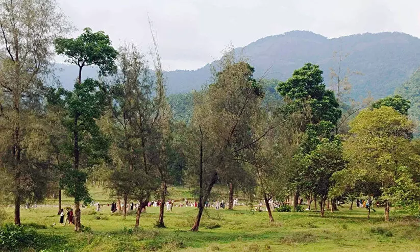 കരിയാത്തുംപാറ ടൂറിസം കേന്ദ്രം തുറന്നു കരിയാത്തുംപാറ ടൂറിസം കേന്ദ്രം തുറന്നു