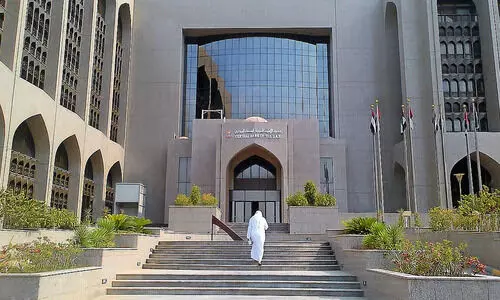 വി​ദേ​ശ ഇ​ന്‍ഷു​റ​ന്‍സ് ക​മ്പ​നി ലൈ​സ​ൻ​സ്​ റ​ദ്ദാ​ക്കി