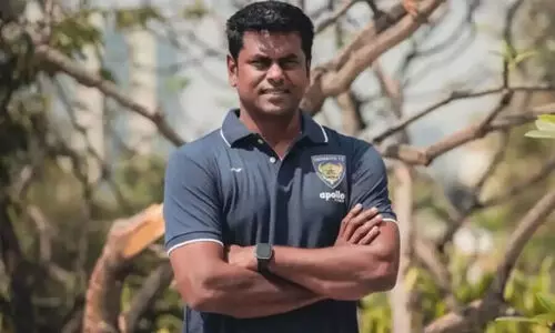 കേ​ര​ള ഫു​ട്ബാ​ളി​ന് എ​ന്തോ പ്ര​ശ്ന​മു​ണ്ട്