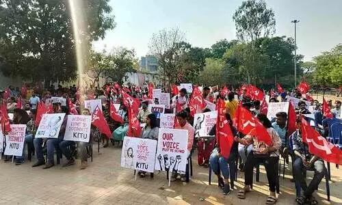 ഐ‌.ടി മേഖലയിലെ പ്രവൃത്തിസമയം നീട്ടാനുള്ള നീക്കം സര്‍ക്കാര്‍ ഉപേക്ഷിച്ചു