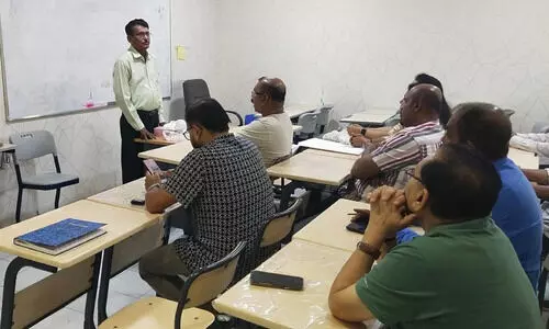 പി. ​ക​രു​ണാ​ക​ര​ൻ അ​നു​സ്മ​ര​ണ യോ​ഗം