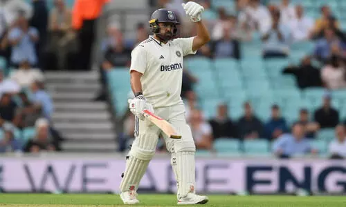 ഓവലിൽ രക്ഷകനായി കരുൺ; ഇന്ത്യ കരകയറുന്നു