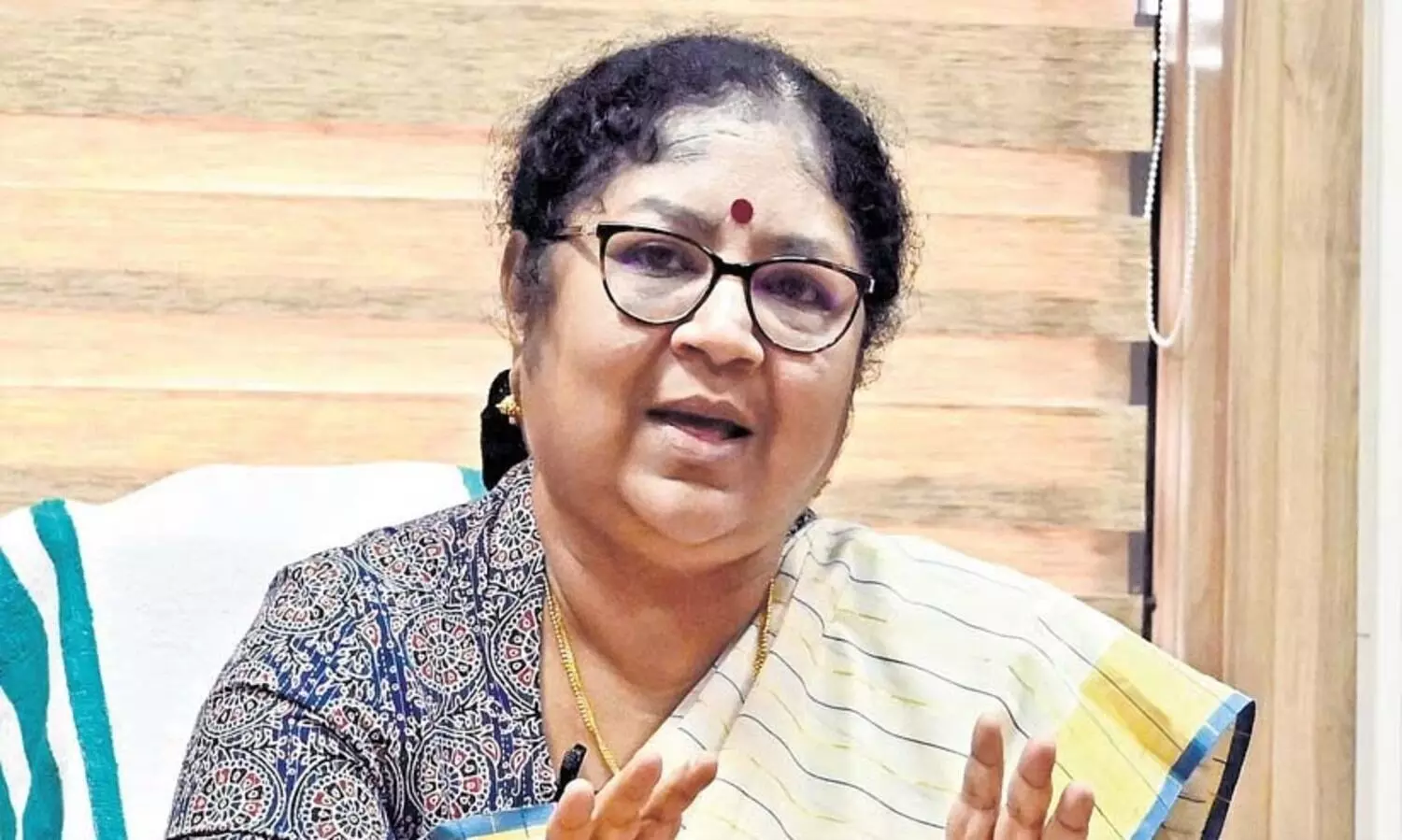 കോടതി വിധികൾ അവഗണിച്ച് ആർ.എസ്‌.എസ് വിധേയരെ വി.സിമാരാക്കുന്നു, ഗവർണറുടേത് ഏകപക്ഷീയ തീരുമാനം - മന്ത്രി ആർ. ബിന്ദു