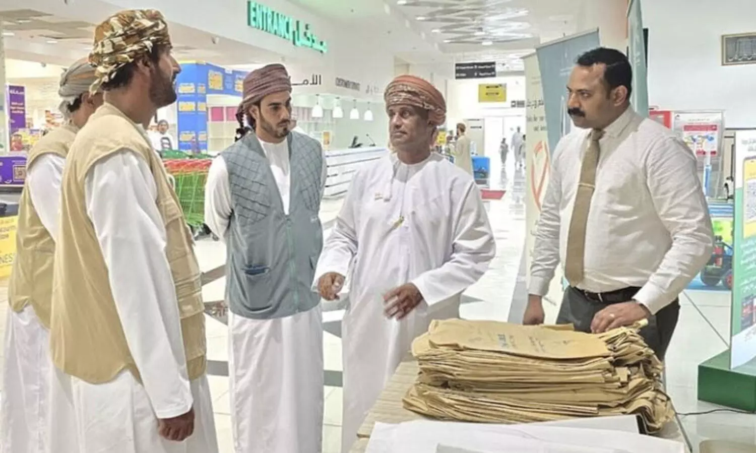 പ്ലാസ്റ്റിക് സഞ്ചികളുടെ ഉയോഗം കുറക്കൽ;   കാമ്പയിനുമായി ഒമാനിലെ വക്കൻ ശര്‍ഖിയ