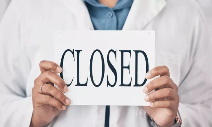 ലൈസൻസ് ഇല്ലാതെ പ്രവർത്തനം; സ്വകാര്യ മെഡിക്കൽ ക്ലിനിക് അടച്ചുപൂട്ടി ലൈസൻസ് ഇല്ലാതെ പ്രവർത്തനം; സ്വകാര്യ മെഡിക്കൽ ക്ലിനിക് അടച്ചുപൂട്ടി