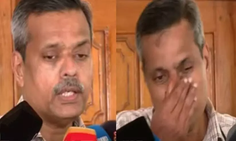 നിങ്ങൾ വിശ്വസിക്കില്ല, പറയാൻ എനിക്ക് നാണക്കേടുണ്ട്, കത്ത് അടിക്കാനുള്ള പേപ്പർ വരെ ഞാൻ പൈസ കൊടുത്ത് വാങ്ങണം; മാധ്യമങ്ങൾക്ക് മുൻപിൽ വികാരാധീനനായി ഡോ. ഹാരിസ് ചിറക്കൽ