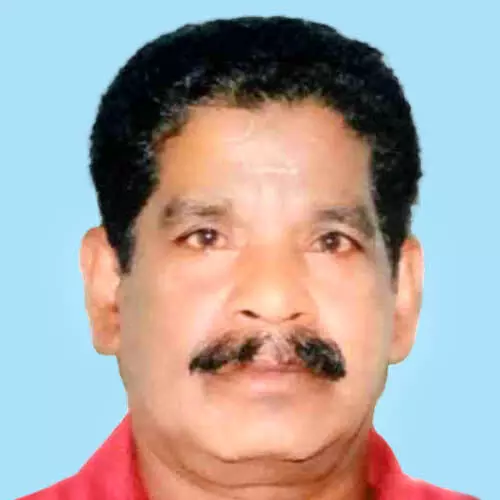 ക​ർ​ഷ​ക​ൻ കു​ഴ​ഞ്ഞു​വീ​ണ് മ​രി​ച്ചു