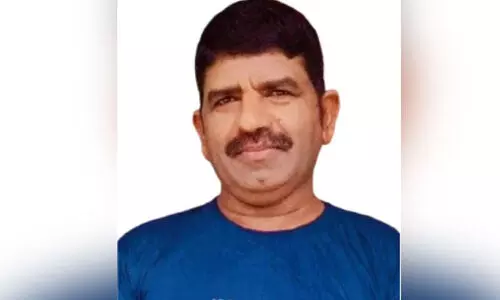 രോ​ഗ​ബാ​ധി​ത​നാ​യ കോ​ഴി​ക്കോ​ട് സ്വ​ദേ​ശി​യെ കെ.​എം.​സി.​സി നാ​ട്ടി​ലെ​ത്തി​ച്ചു