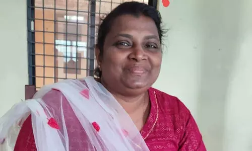 സി.പി.എം വനിത നേതാവ് വഴിയരികിൽ മരിച്ചനിലയിൽ