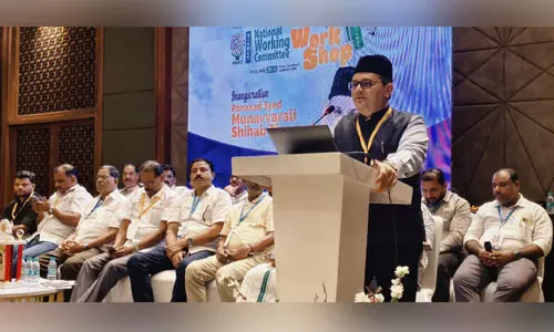 ഫാ​ഷി​സ​ത്തി​നെ​തി​രെ മാ​ന​വി​ക​ത​യു​ടെ പ്ര​ചാ​ര​ക​രാ​വ​ണം -മു​ന​വ​റ​ലി ശി​ഹാ​ബ് ത​ങ്ങ​ൾ